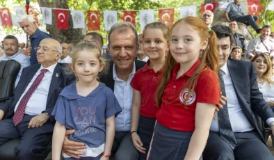 Başkan Seçer, Mut Karacaoğlan Kayısı Kültür ve Sanat Festivali’nde konuştu