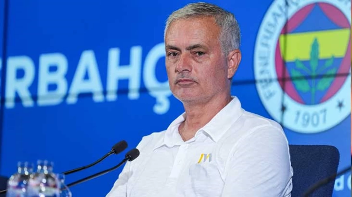 Jose Mourinho, Şampiyonlar Ligi hasreti 16 yıla çıkan Fenerbahçe’de bir ilki yaşadı