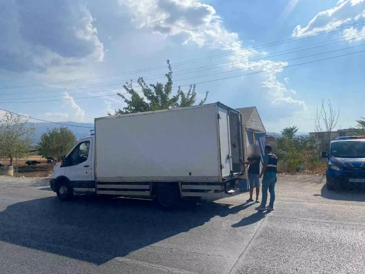 Aydın’da göçmen kaçakçılığına yönelik ‘Şok Yol’ kontrolü gerçekleştirildi