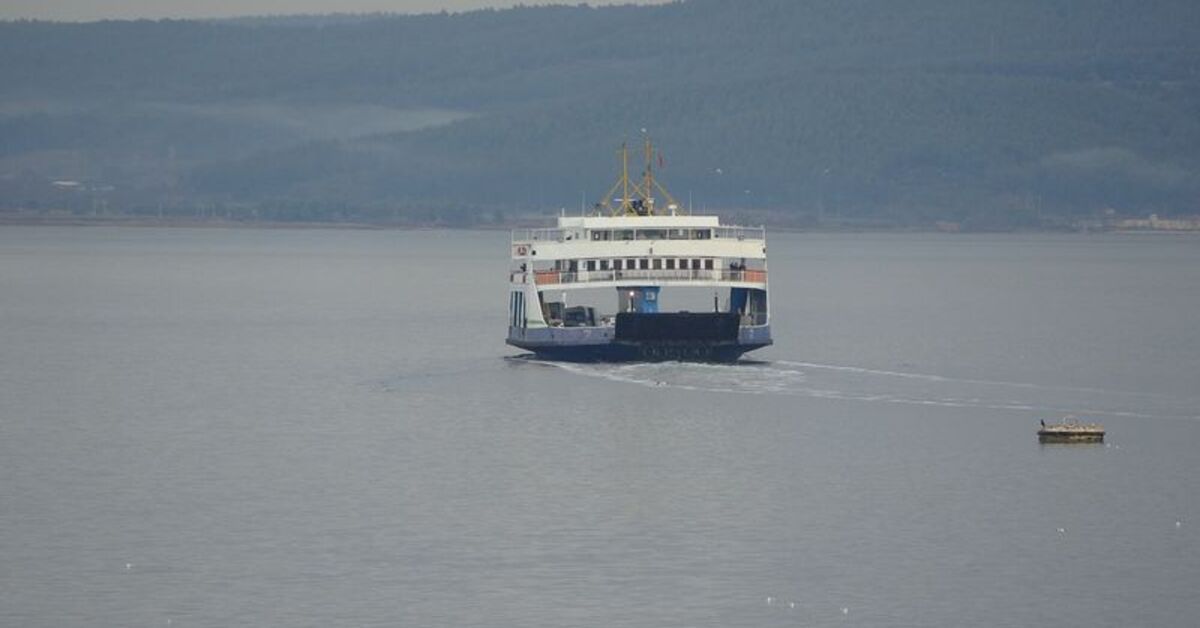 Çanakkale’de bazı feribot seferleri iptal edildi